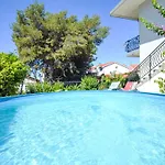 Antonia-2 By Interhome דירה